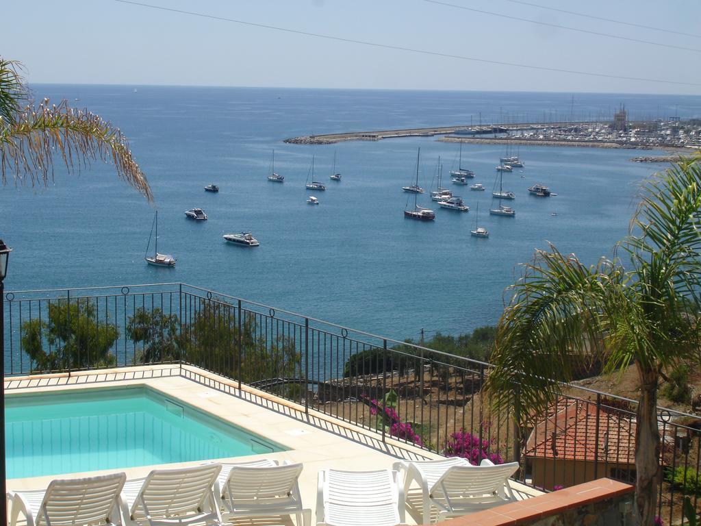 Villa Del Mare Ligure Terme & Spa Piscina A 37 Gradi Santo Stefano al Mare Luaran gambar