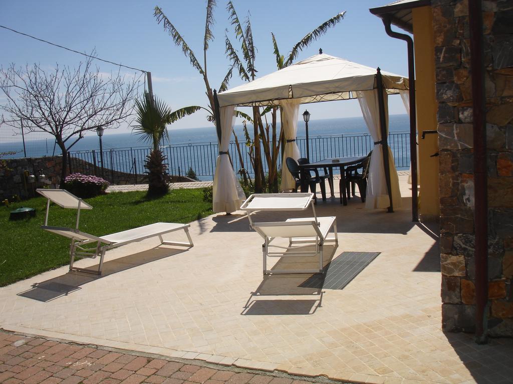 Villa Del Mare Ligure Terme & Spa Piscina A 37 Gradi Santo Stefano al Mare Luaran gambar
